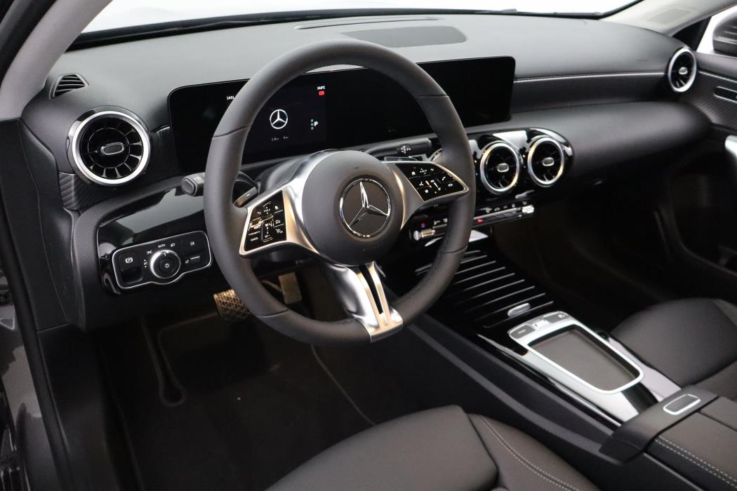 Mercedes-Benz A 2025