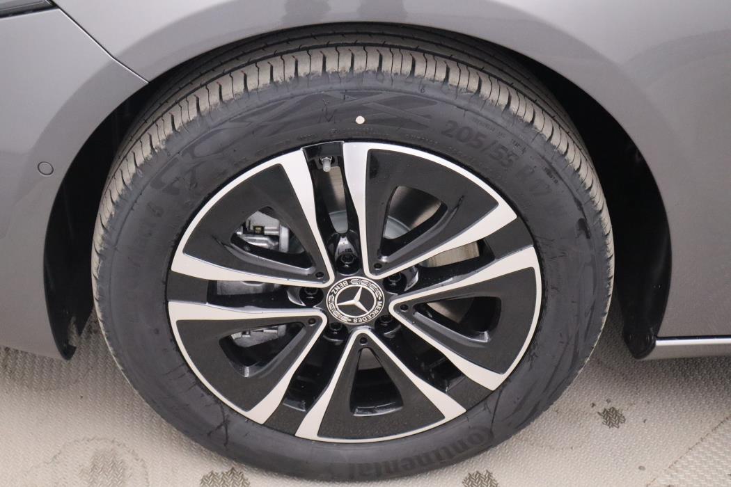 Mercedes-Benz A 2025