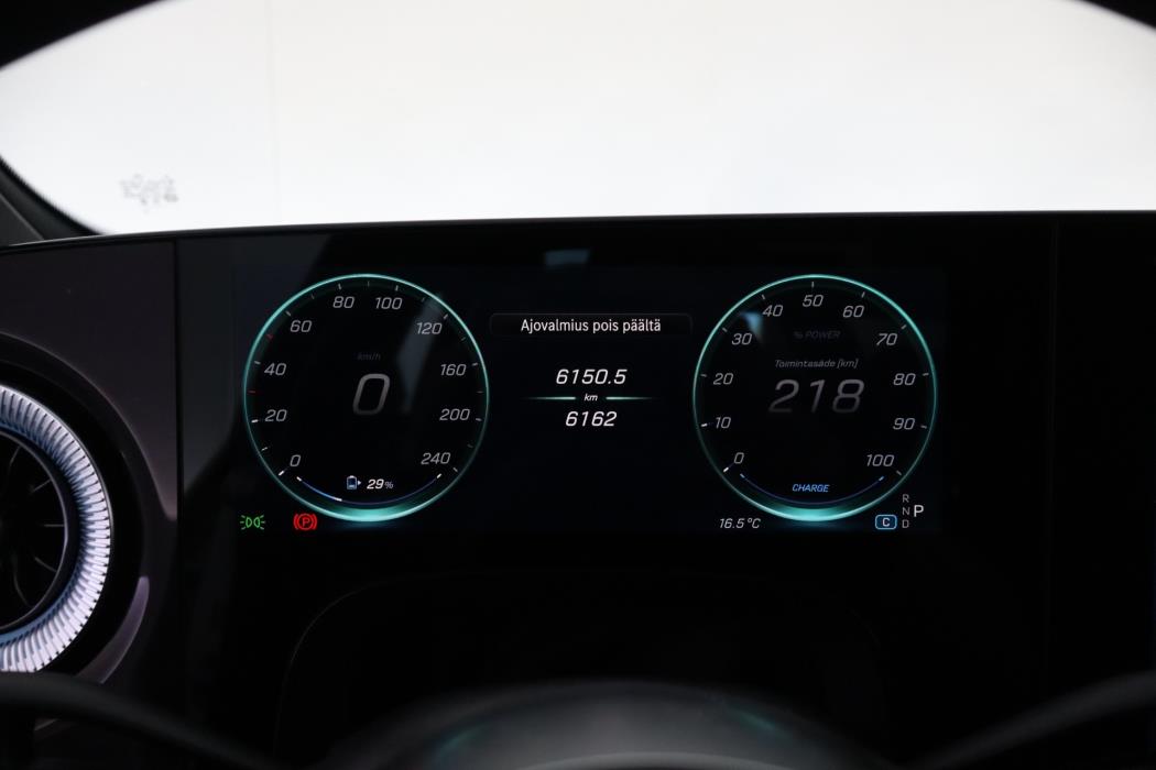 MERCEDES-BENZ CLA 2026