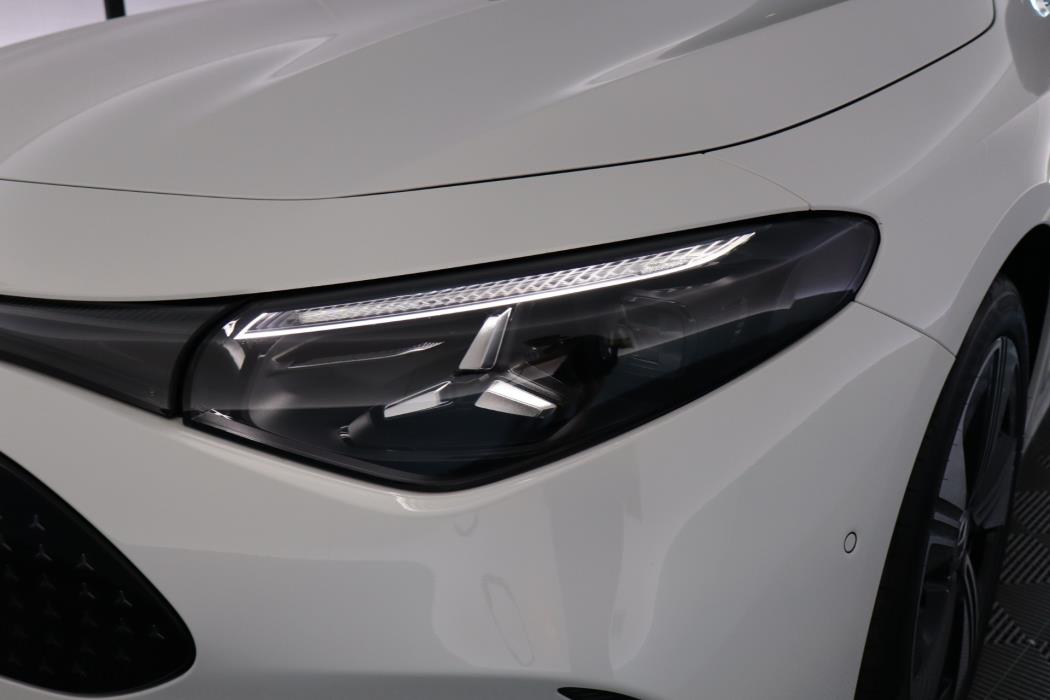 MERCEDES-BENZ CLA 2026