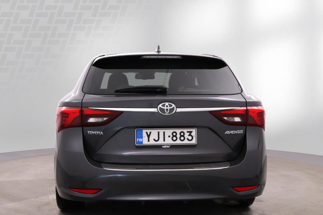 TOYOTA Avensis 2016