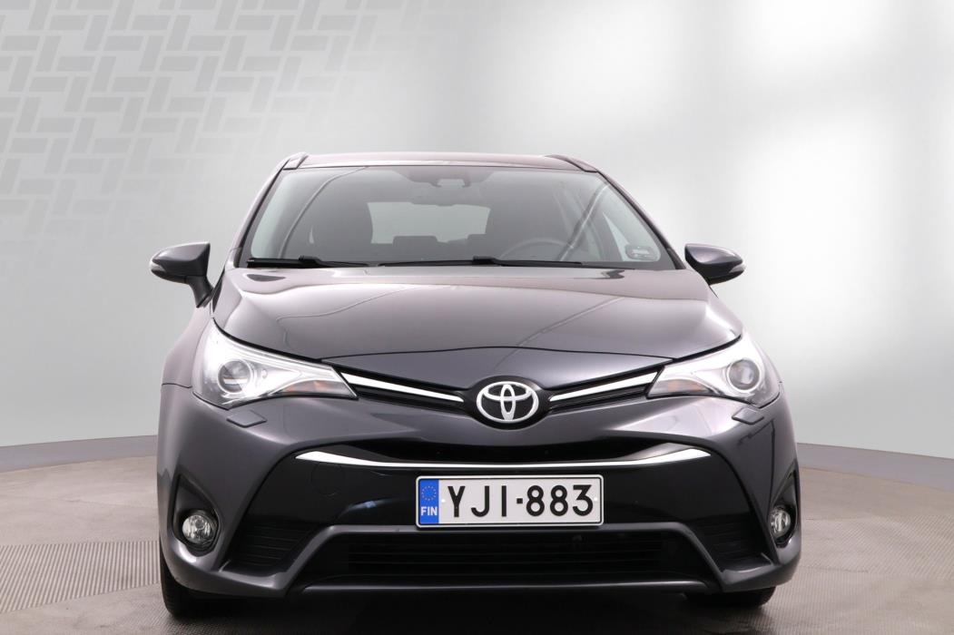 TOYOTA Avensis 2016