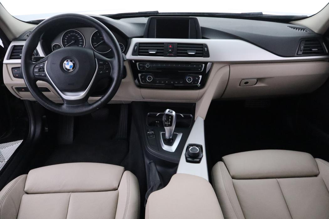 BMW 320 2017