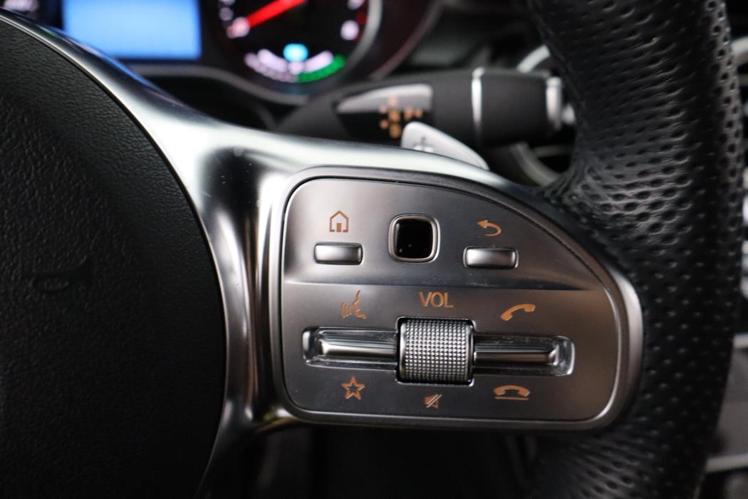 MERCEDES-BENZ GLC 2022