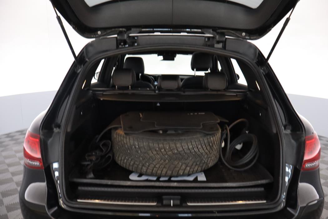 MERCEDES-BENZ GLC 2022