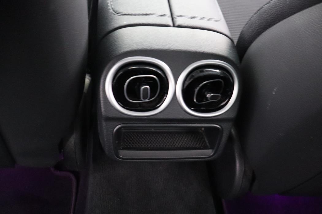 MERCEDES-BENZ C 2022