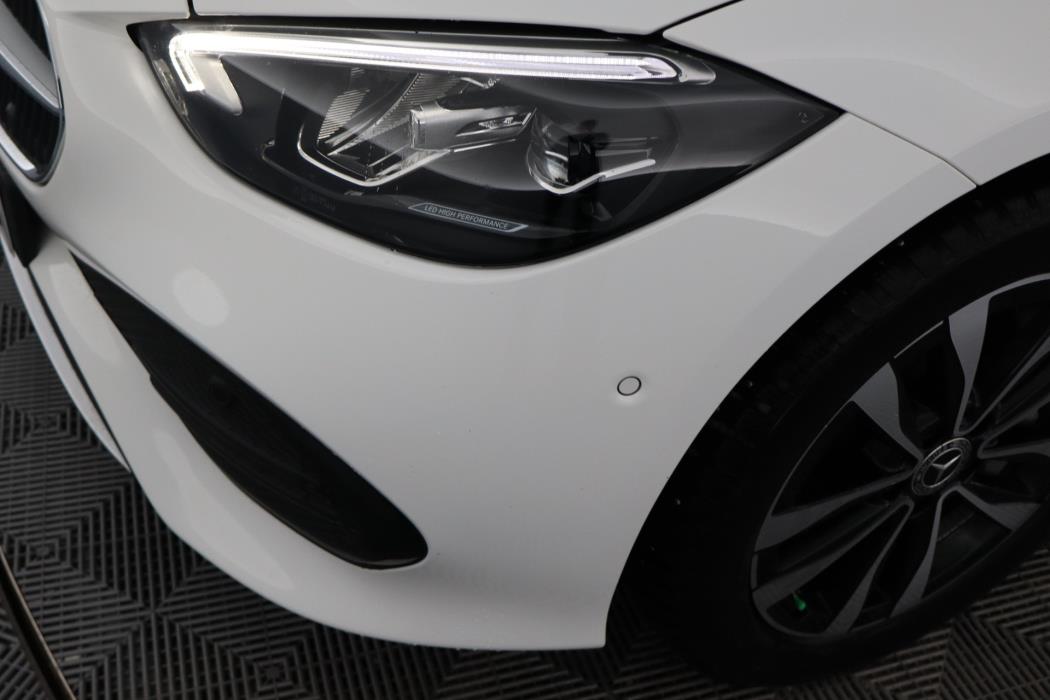 MERCEDES-BENZ C 2022