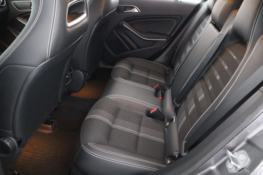 MERCEDES-BENZ CLA 2019