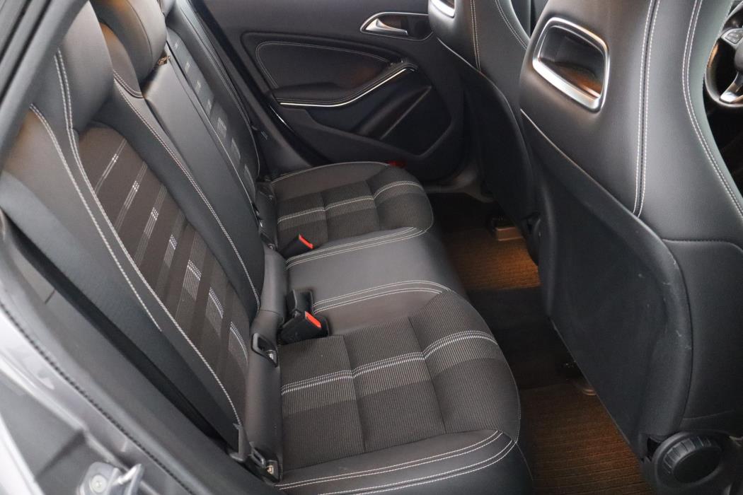 MERCEDES-BENZ CLA 2019