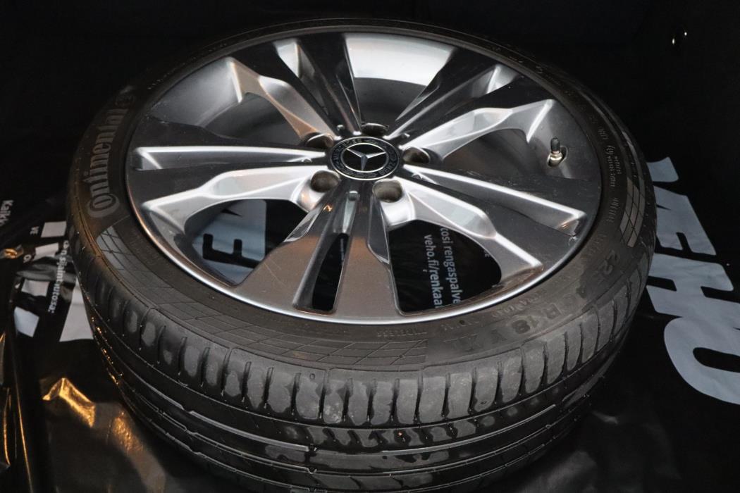 MERCEDES-BENZ CLA 2019