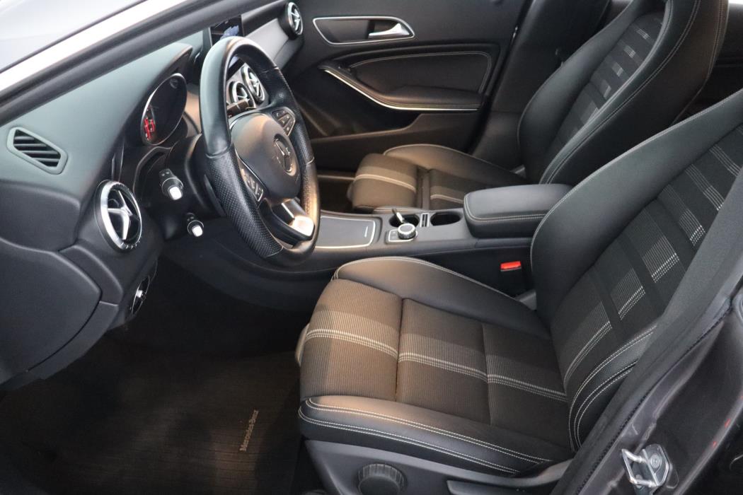 MERCEDES-BENZ CLA 2019