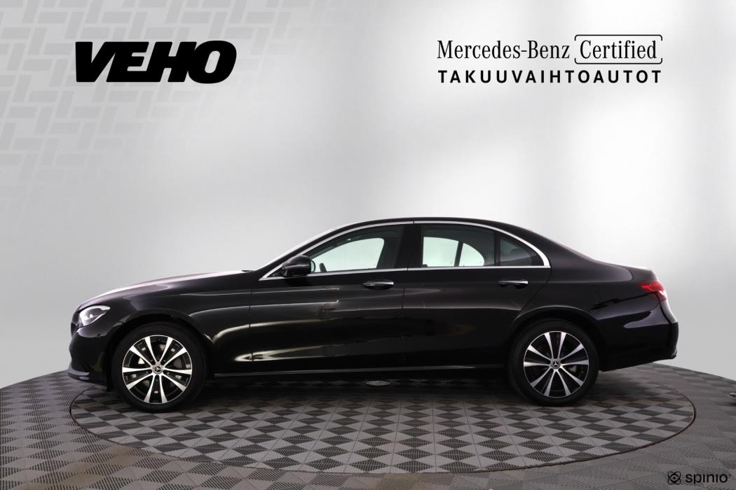 MERCEDES-BENZ E 2023