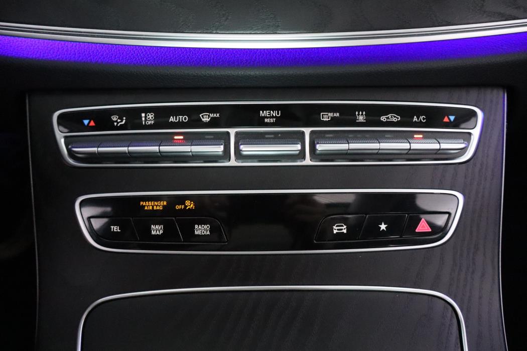 MERCEDES-BENZ E 2023