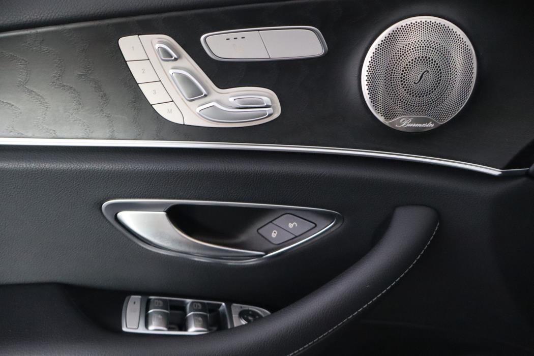 MERCEDES-BENZ E 2023