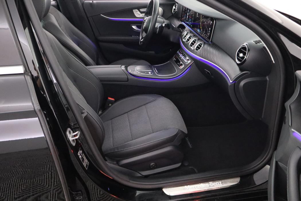 MERCEDES-BENZ E 2023