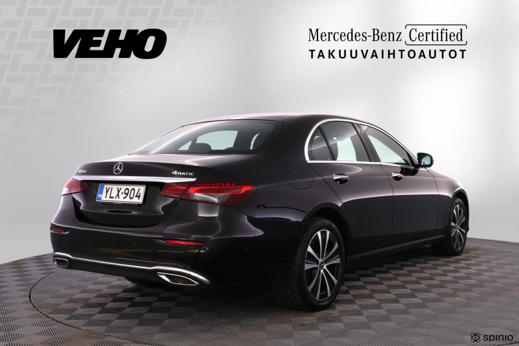 MERCEDES-BENZ E 2023