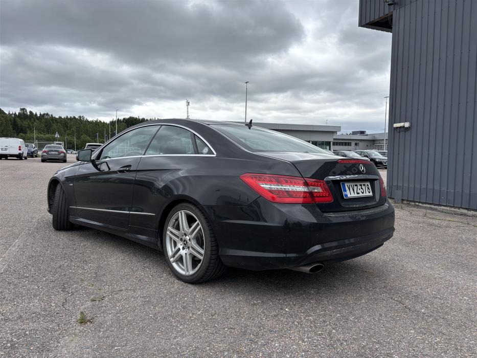 Mercedes-Benz E 2012