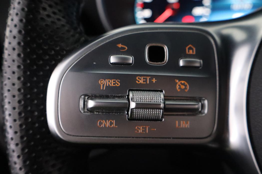 MERCEDES-BENZ GLC 2020