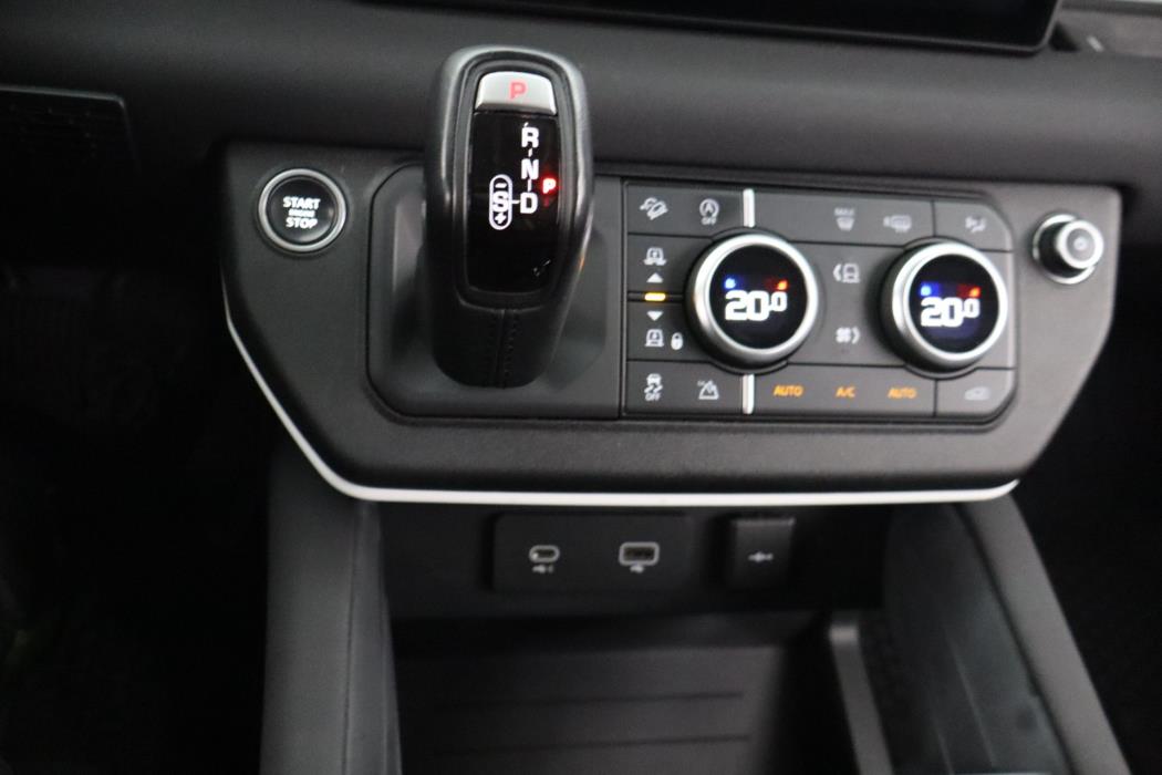 LAND ROVER Defender 2020