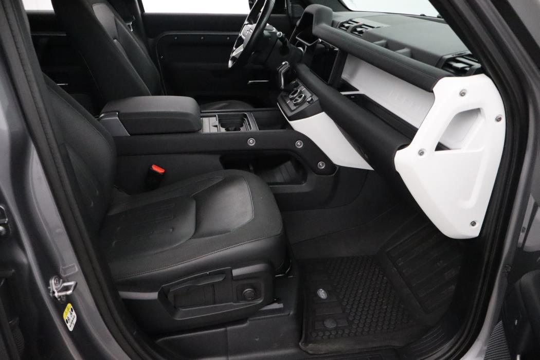 LAND ROVER Defender 2020