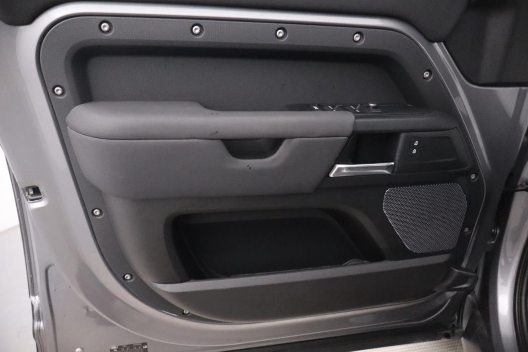 LAND ROVER Defender 2020