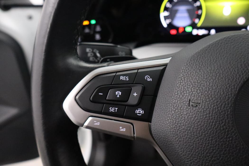 VOLKSWAGEN GOLF 2020