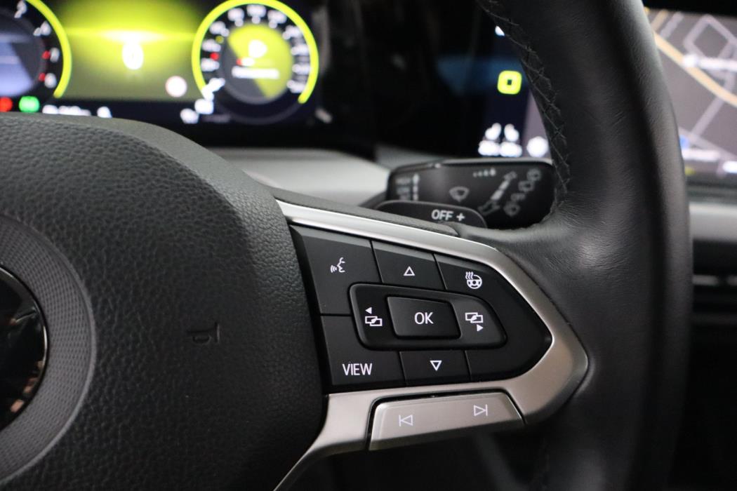 VOLKSWAGEN GOLF 2020