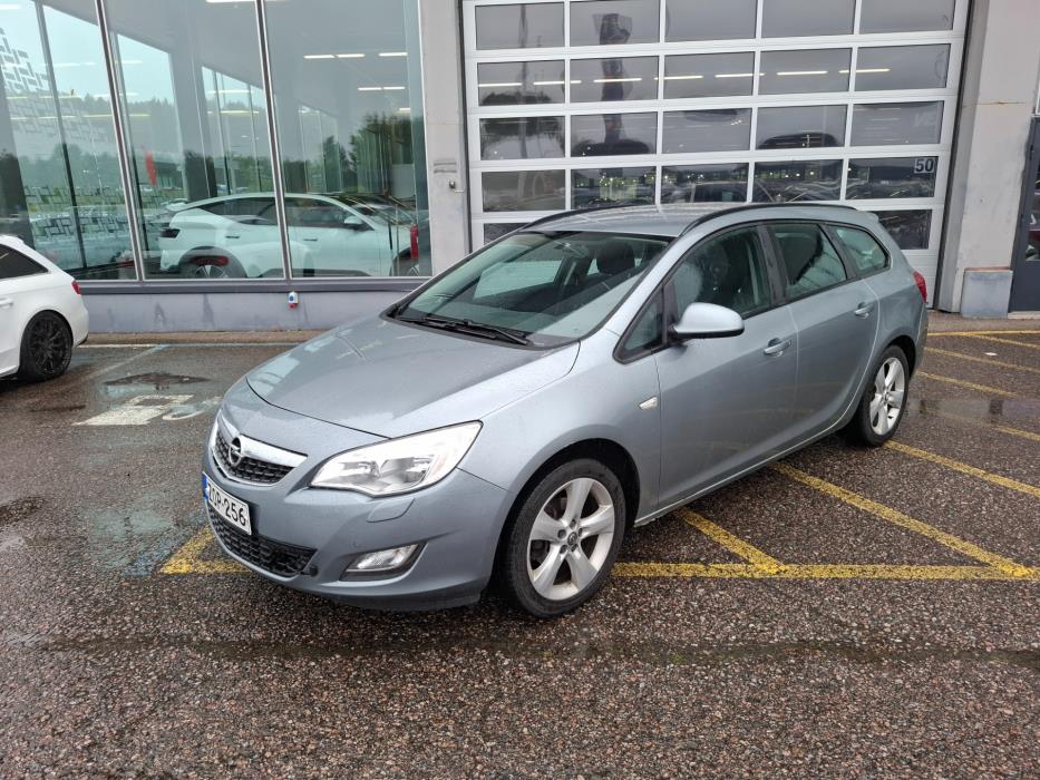 OPEL ASTRA 2012