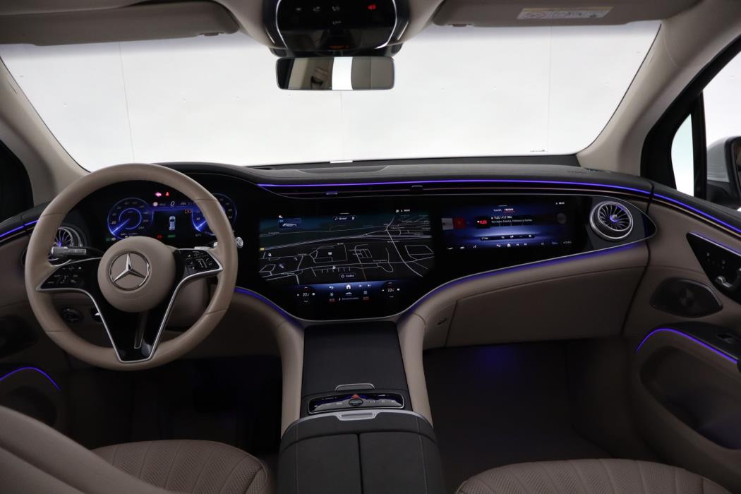 MERCEDES-BENZ EQS SUV 2023