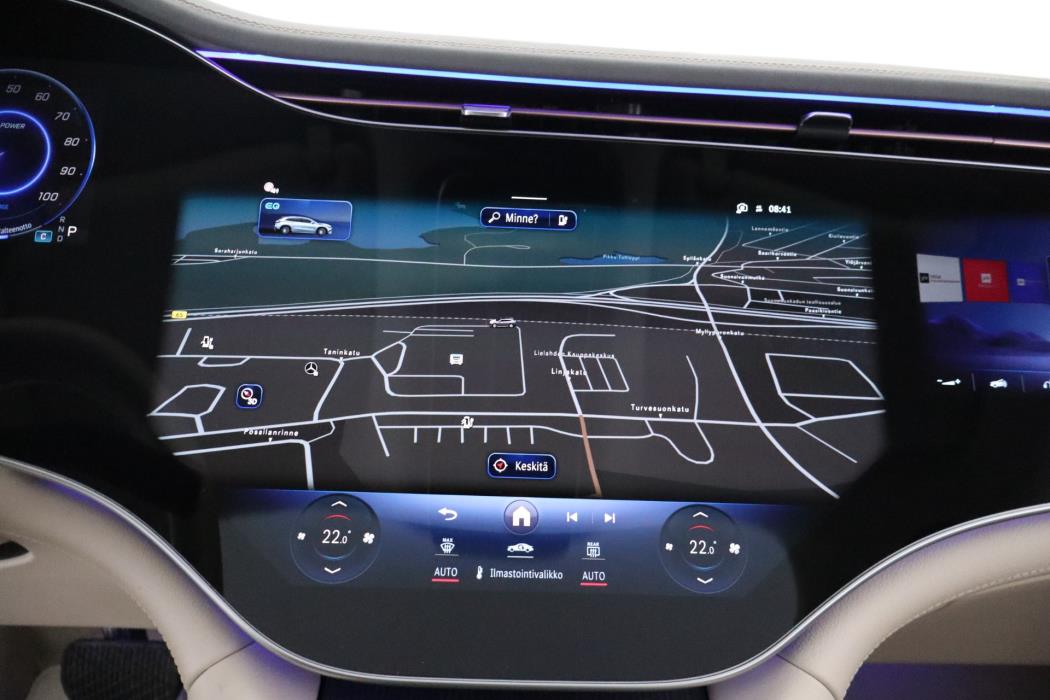 MERCEDES-BENZ EQS SUV 2023