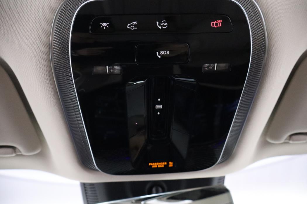 MERCEDES-BENZ EQS SUV 2023
