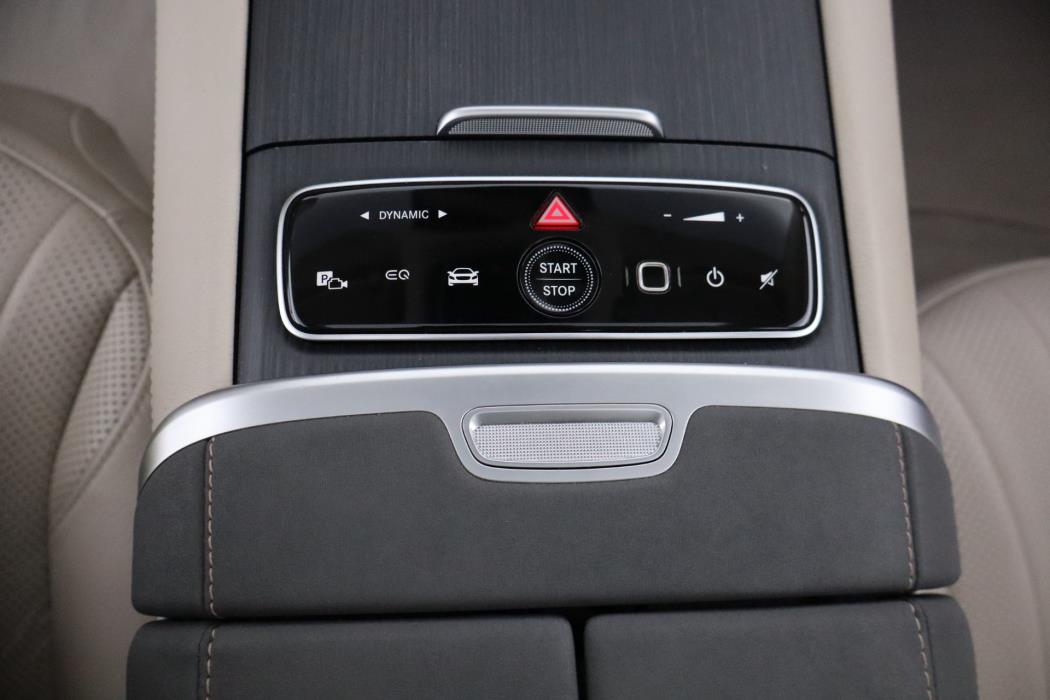 MERCEDES-BENZ EQS SUV 2023