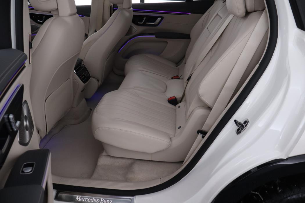 MERCEDES-BENZ EQS SUV 2023