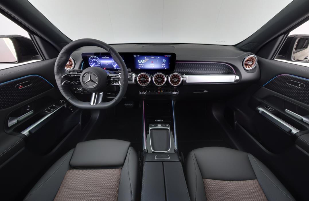 Mercedes-Benz EQB 2025