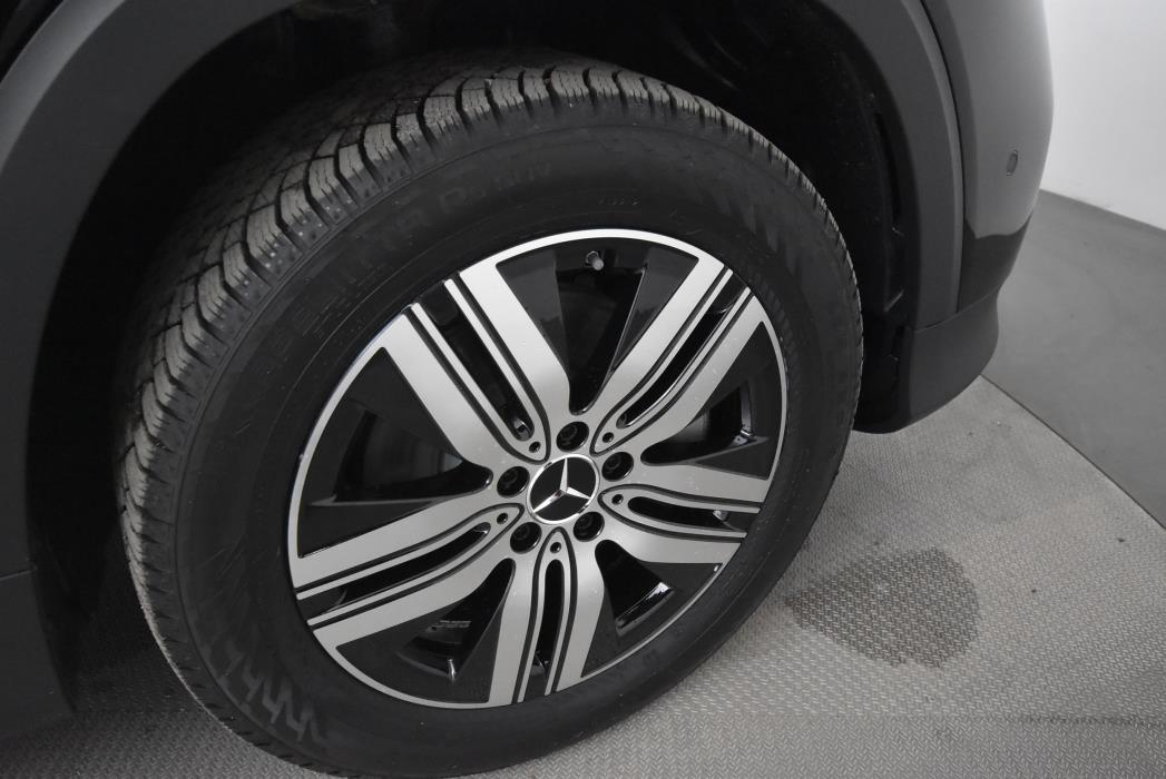 Mercedes-Benz EQB 2025