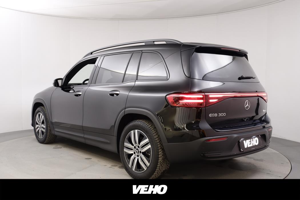 Mercedes-Benz EQB 2025