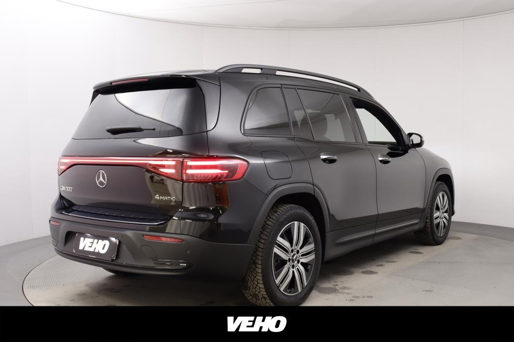 Mercedes-Benz EQB 2025