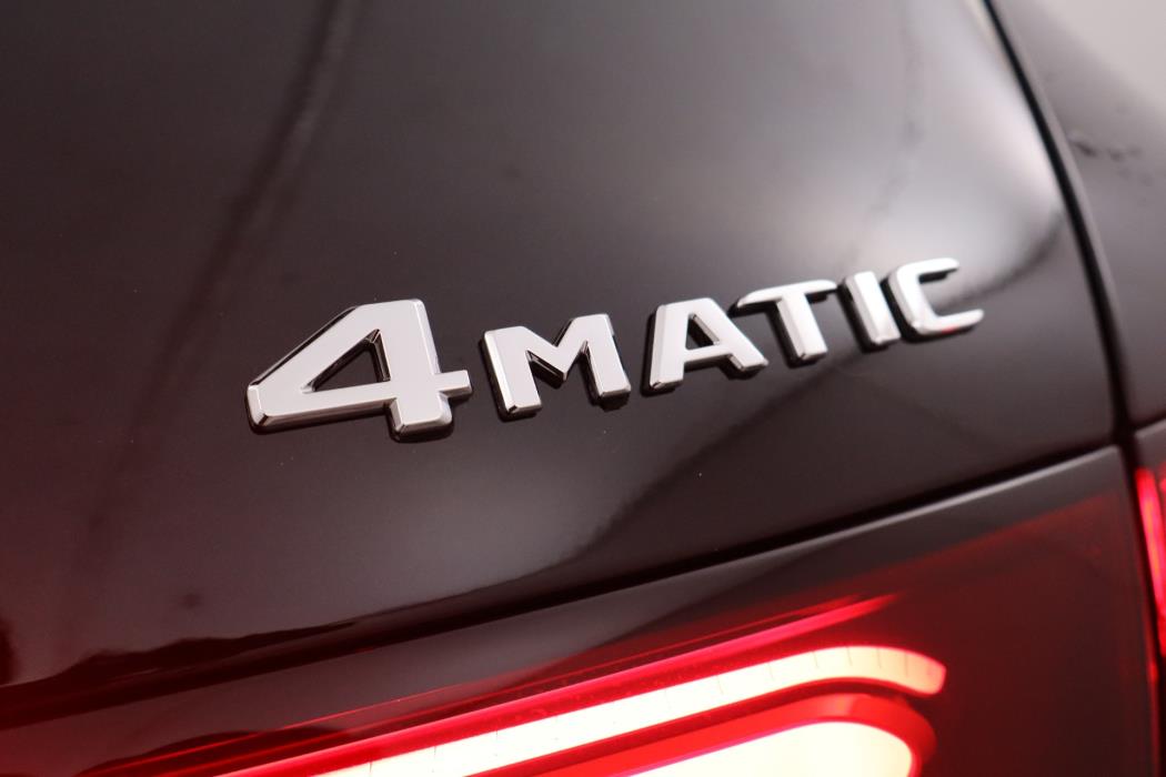 Mercedes-Benz GLC 2025