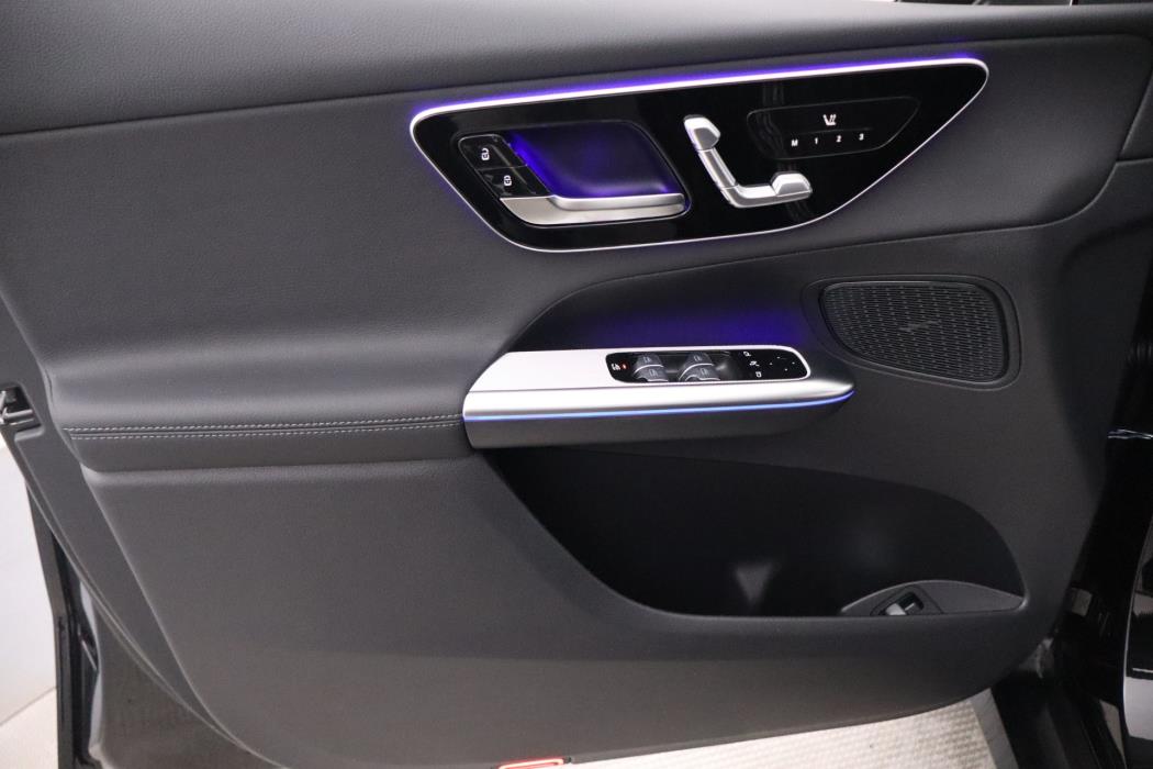 Mercedes-Benz GLC 2025