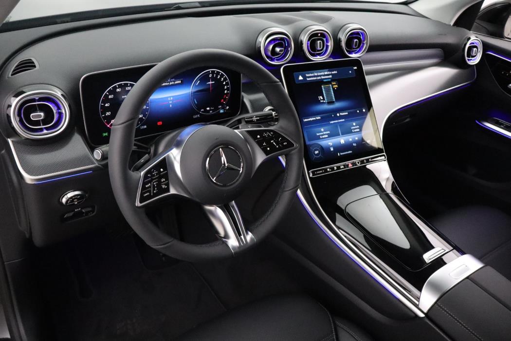 Mercedes-Benz GLC 2025