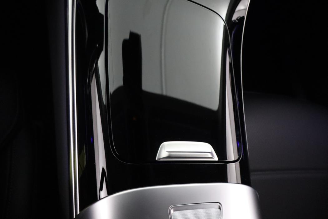 Mercedes-Benz GLC 2025