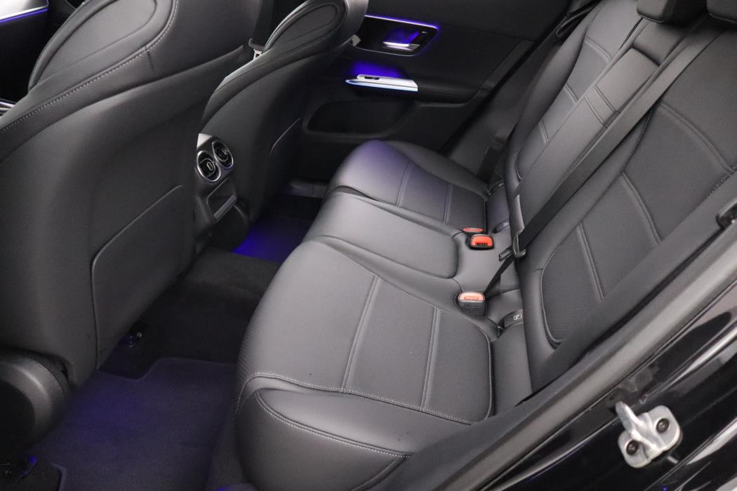 Mercedes-Benz GLC 2025