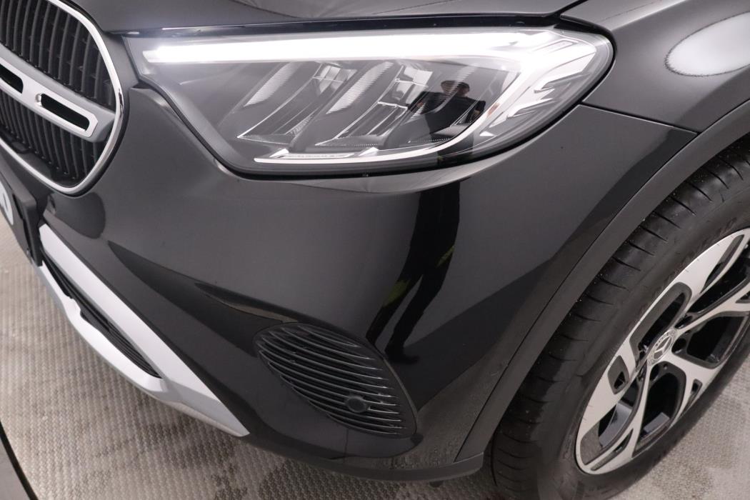 Mercedes-Benz GLC 2025