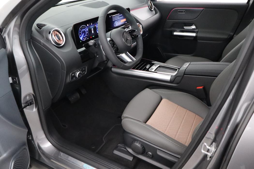 Mercedes-Benz EQA 2025