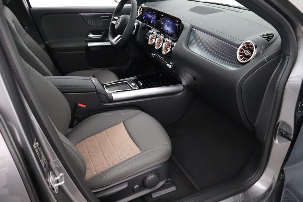 Mercedes-Benz EQA 2025