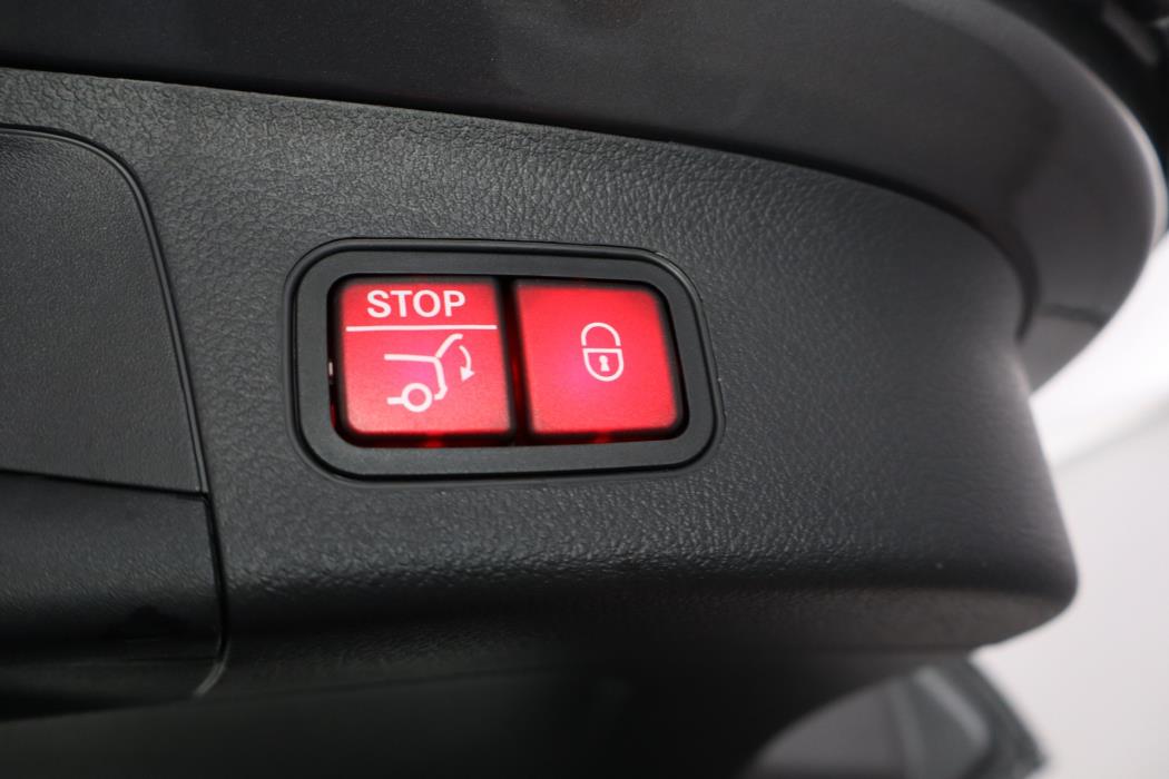 Mercedes-Benz EQA 2025