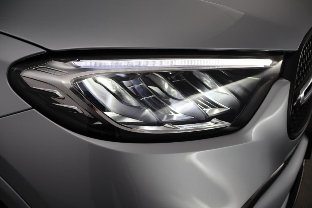 Mercedes-Benz GLC 2025