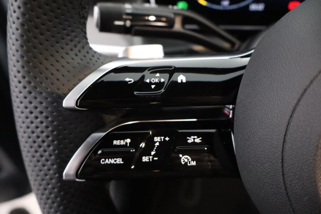 Mercedes-Benz GLC 2025