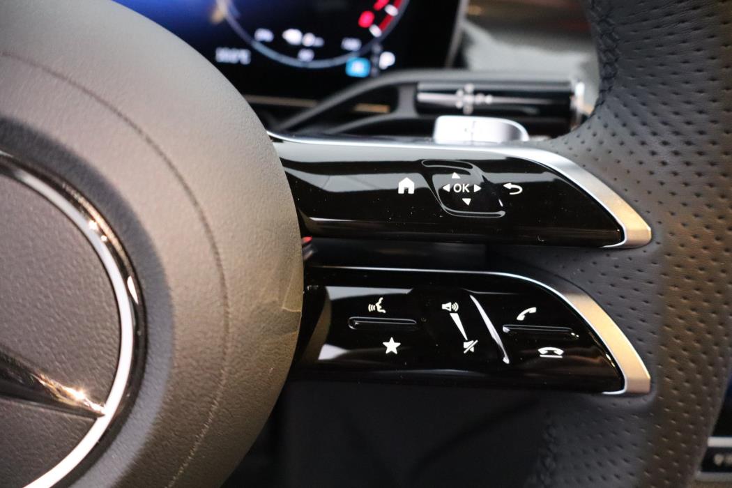 Mercedes-Benz GLC 2025