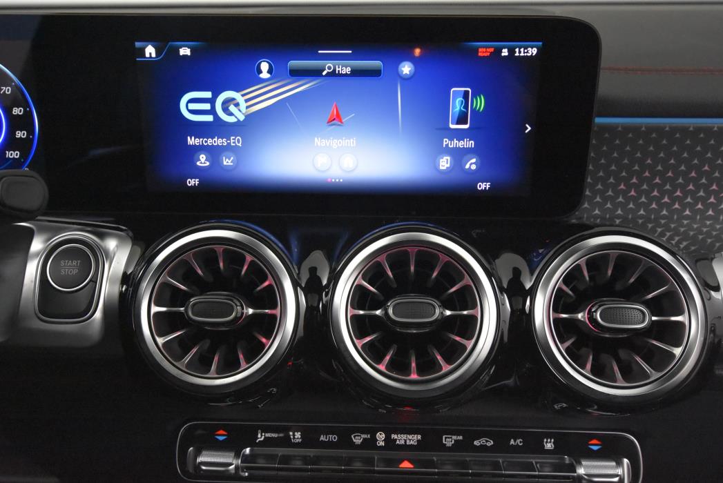 Mercedes-Benz EQB 2024